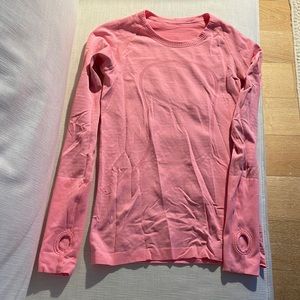 Lululemon long sleeve swiftly tech (size 6) peach/pink